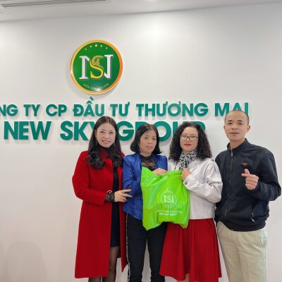 Ngày làm việc của Công ty NewSky Group